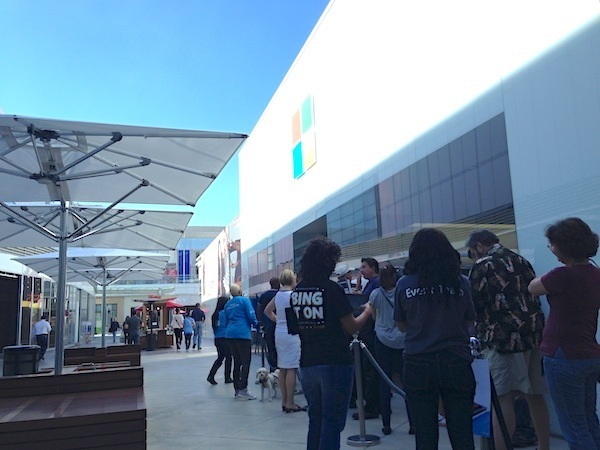 Microsoft Store line